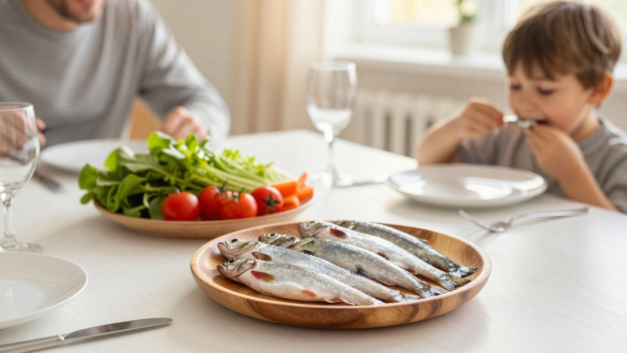 Семья за ужином ест мелкую рыбу и овощи, тёплый свет, атмосфера спокойствия и заботы о здоровье.